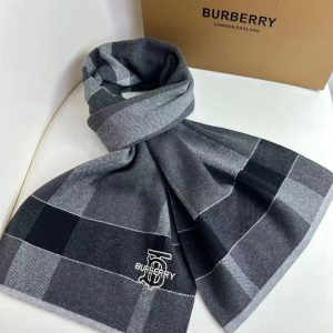 Burberry Fashion Scarf