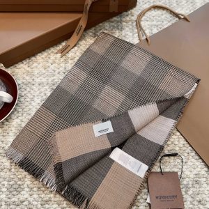 Burberry Fashion Scarf