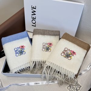 LOEWE Fashion Scarf